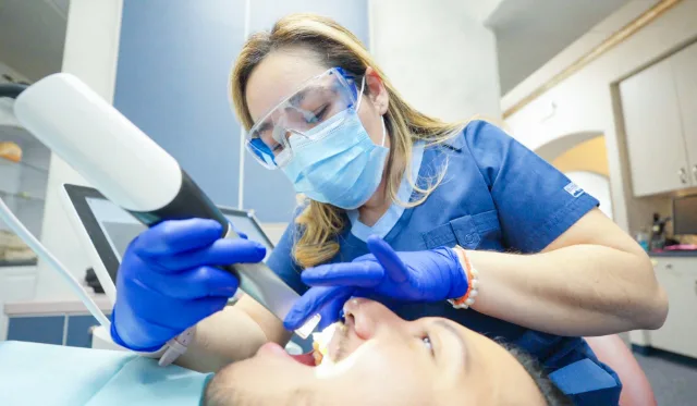 Evaluación inicial completa en Dental Expressions